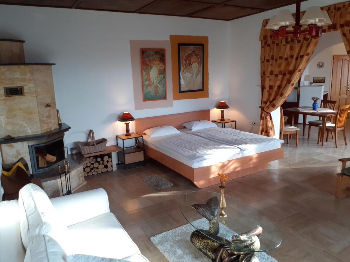 Ferienhaus Apartmanhaz Zalanki Эгер Экстерьер фото