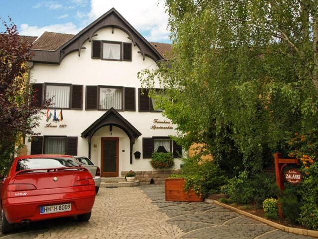 Ferienhaus Apartmanhaz Zalanki Эгер Экстерьер фото